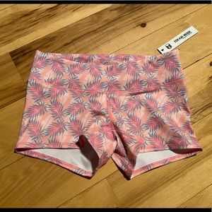 Tough Mode shorts, M NWT